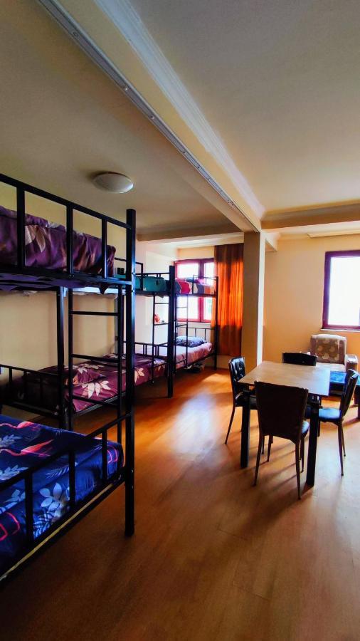 Masala Hostel Batumi Eksteriør bilde